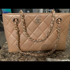 💯 authentic guaranteed Chanel handbag